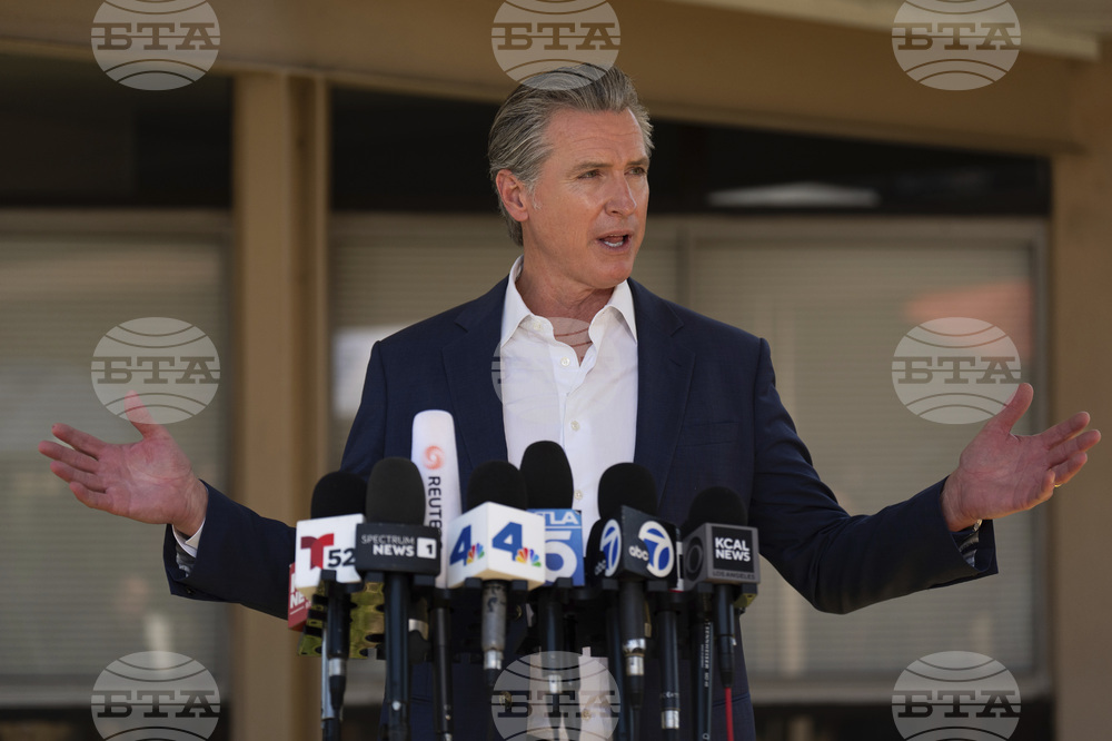 Immigration Raids Los Angeles Guard