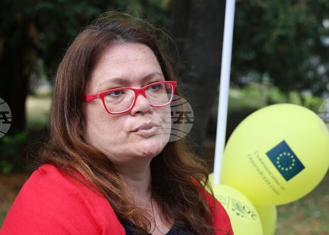 Пътниците да правят снимки и мерят багажа си, за да защитят правата си, съветва Соня Спасова, директор на Европейския потребителски център