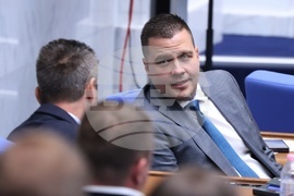 Парламент - заседание