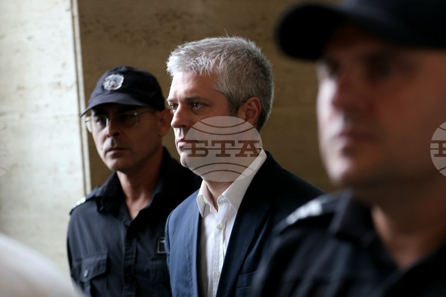 Късно тази вечер съдът ще се произнесе за ареста на кмета на Варна Благомир Коцев