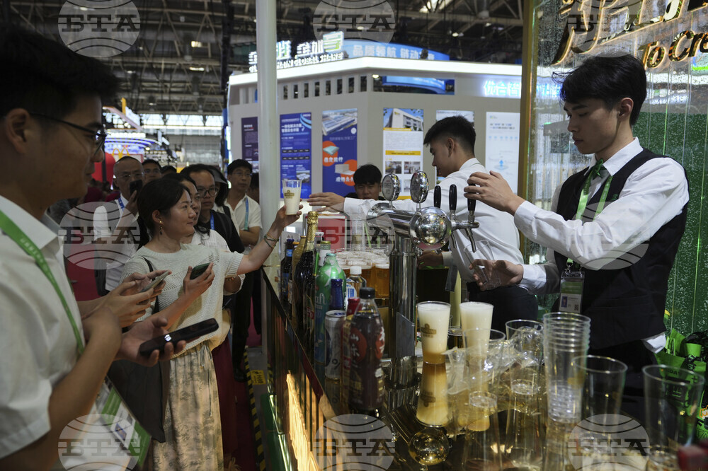 Заместник-министърът на търговията на Китай се срещна с изпълнителния директор на "Будвайзер"