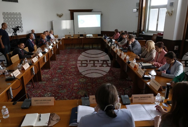 Народно събрание - Комисия по труда и социалната политика - заседание