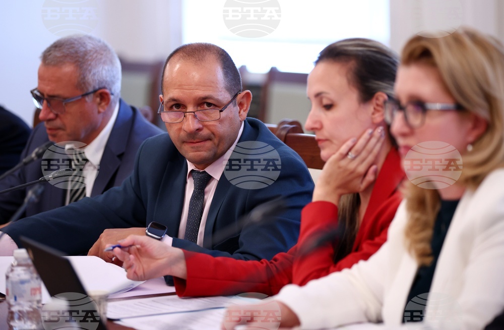 Парламент - Комисия по околната среда и водите