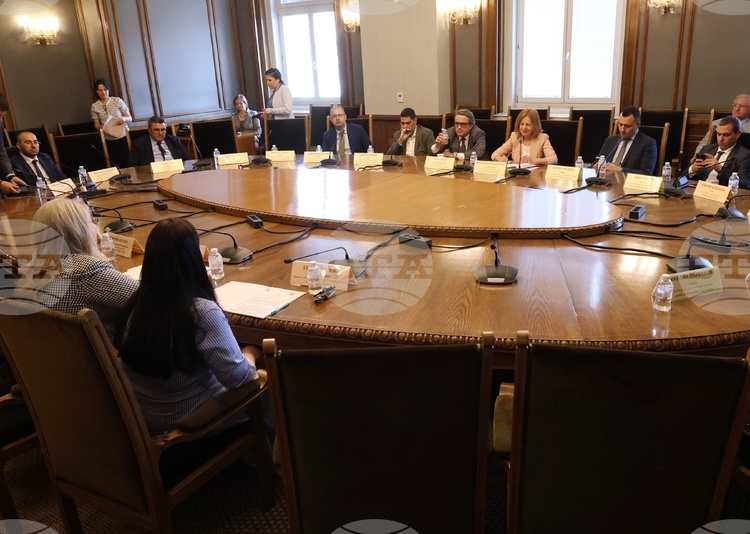 Parliamentary Foreign Policy Committee Condemns Hate Violence Act in North Macedonia against Journalist Vladimir Perev