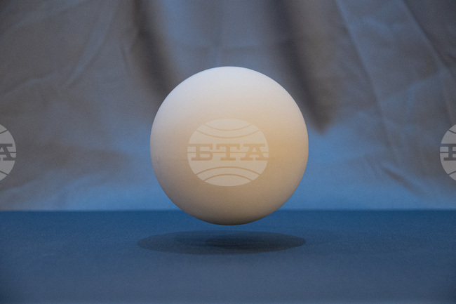 Варненецът Владимир Ванков пита „А сега накъде?“ с първата си самостоятелна изложба 