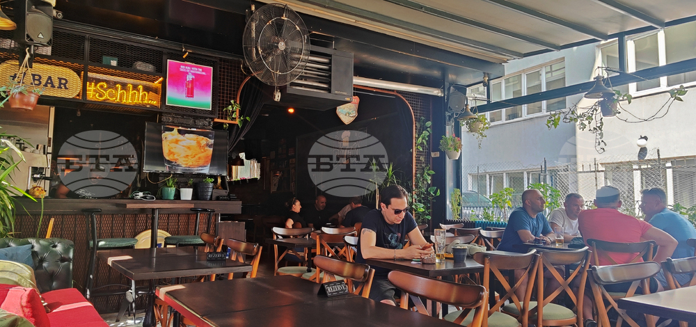 Няколко случая на отравяне в заведения в Истанбул потресоха Турция и принудиха властите да затегнат мерките за контрол