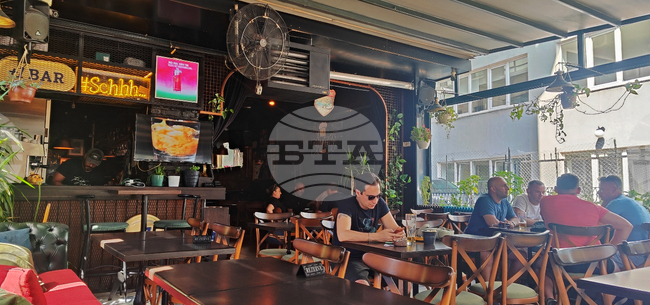 Няколко случая на отравяне в заведения в Истанбул потресоха Турция и принудиха властите да затегнат мерките за контрол