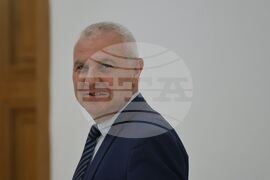 Парламент - Комисия за контрол над службите