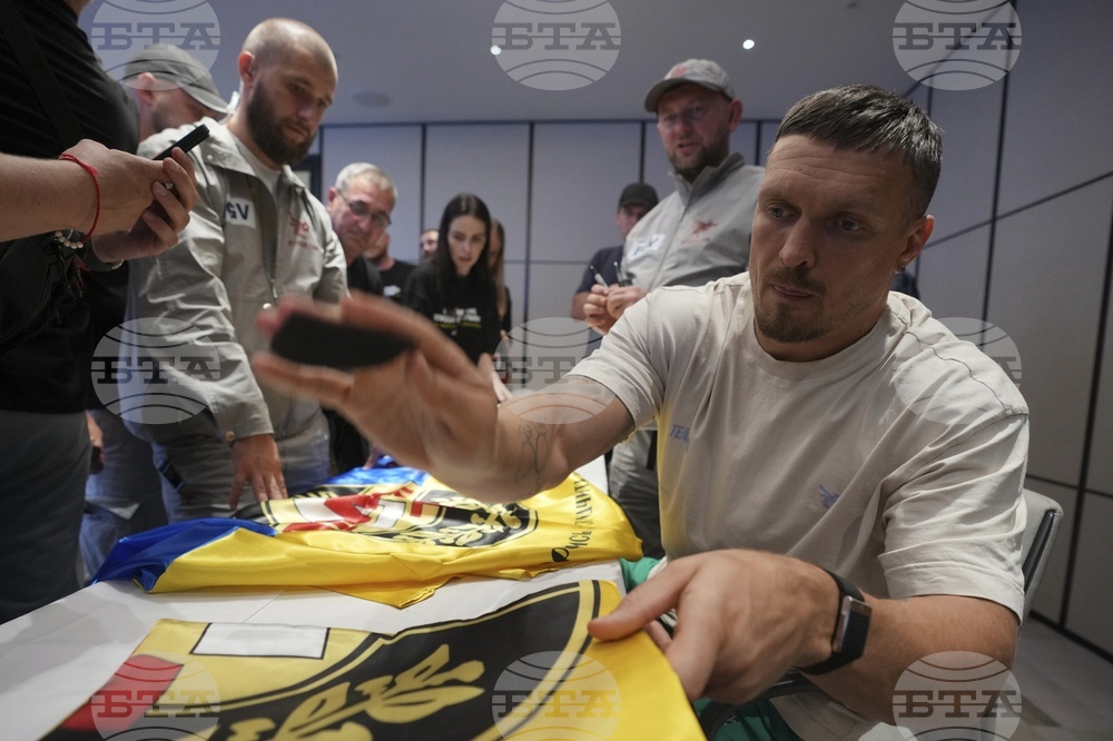 Britain Boxing Usyk Ukrainian Veterans