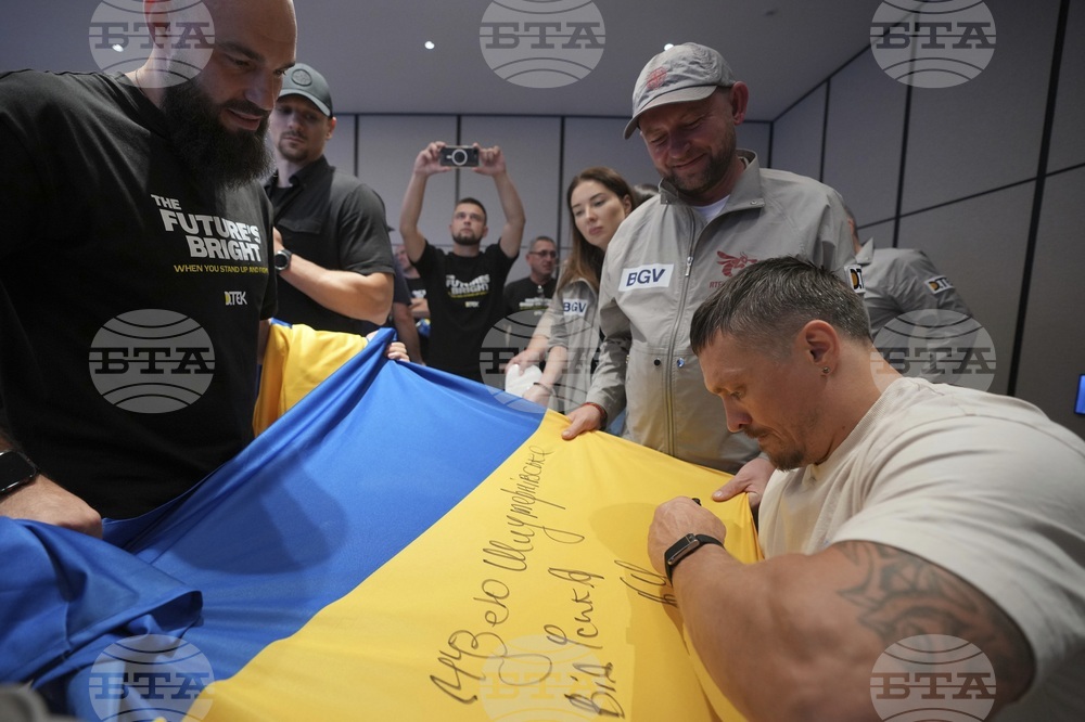 Britain Boxing Usyk Ukrainian Veterans