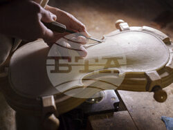 Malaysia Violin Maker