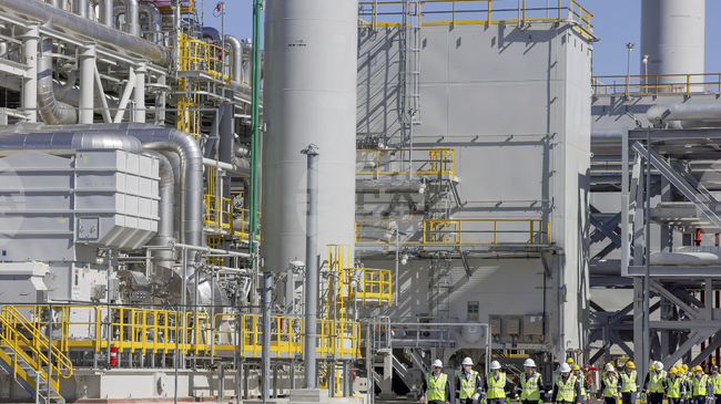 Секторът на втечнения природен газ бележи по-голям ръст от този по тръбопроводи, заяви главният изпълнителен директор на „Шел“ в Доха 