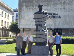 Плевен - Васил Левски - паметник