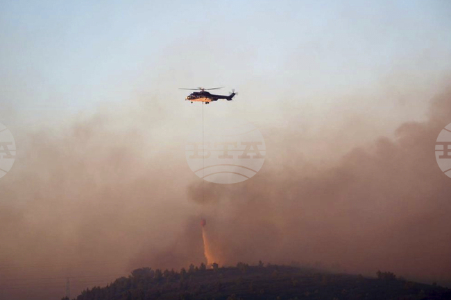 Голям горски пожар причини значителни щети в Южна Франция