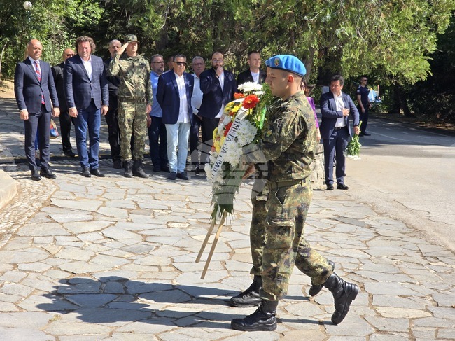 Пловдивчани отбелязаха 188 години от рождението на Васил Левски 