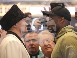 APTOPIX Britain Boxing Usyk Dubois