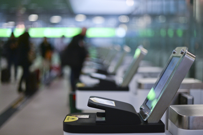 ЕК предлага цената за разрешителното за безвизово пътуване на чужденци да се повиши от 7 на 20 евро