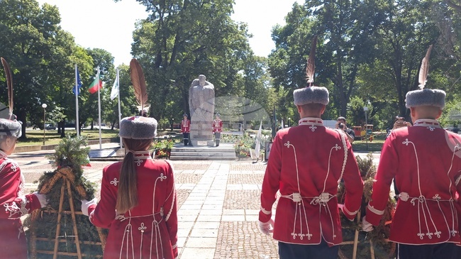 В Левски честват 80 години от обявяването на селището за град и 188 години от рождението на Апостола на свободата