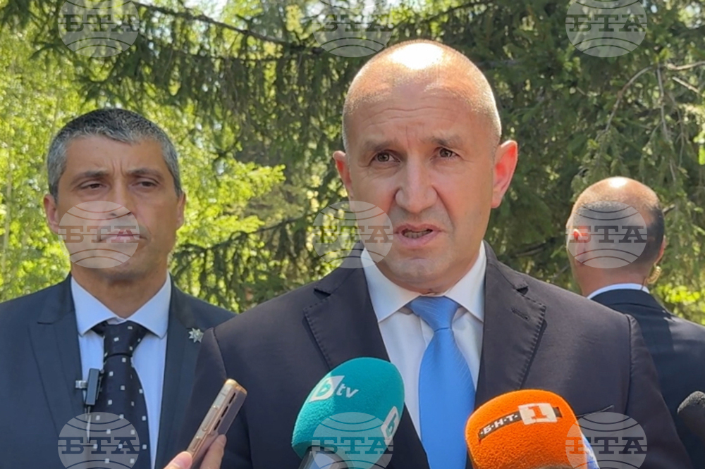 President Radev Warns of Euro-Switch Risks and Selective Justice During Arsenal Plant Visit