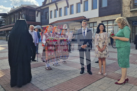 Етрополе - Илияна Йотова - Васил Левски - рождение - годишнина - паметник