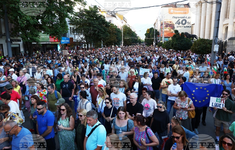 Sofianites Rally again in Support of Varna Mayor