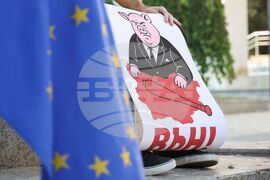Бургас - "Нямате белезници за всички ни!" - протест