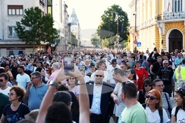 Протест - "Нямате белезници за всички!"