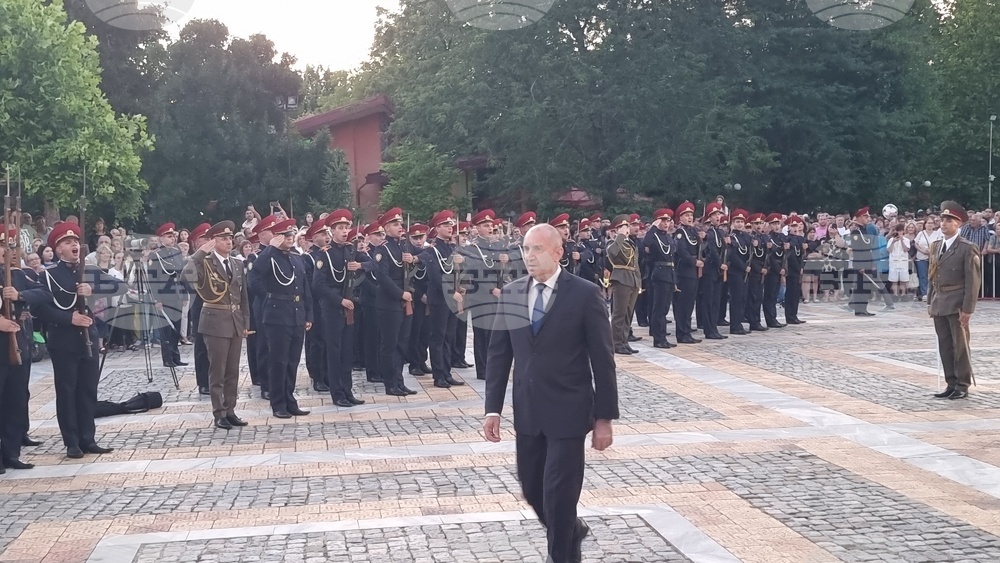Левски - Румен Радев - заря-проверка - Васил Левски - годишнина