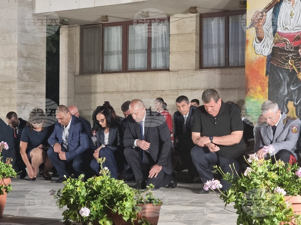 Левски - Румен Радев - заря-проверка - Васил Левски - годишнина