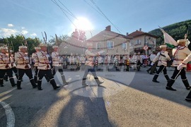 Етрополе - Васил Левски - годишнина - паметник - откриване - Илияна Йотова - Наталия Киселова