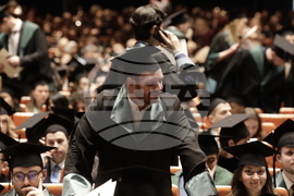 Медицински факултет към Медицинския университет - лекари - дипломи - връчване