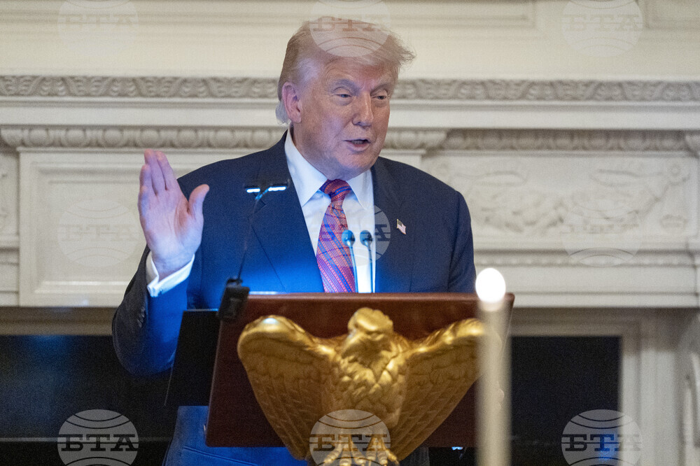 След шест месеца на власт подкрепата сред американците за миграционната политика на Тръмп намалява, показват две допитвания 