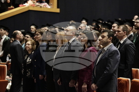 Медицински факултет към Медицинския университет - лекари - дипломи - връчване