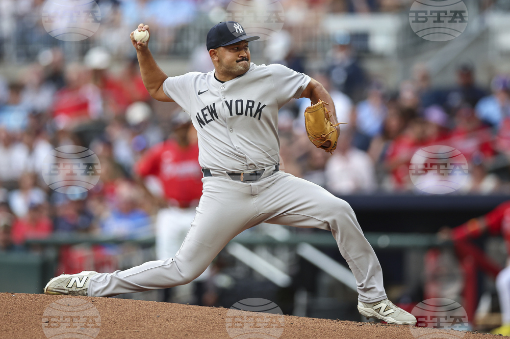 Yankees Braves Baseball