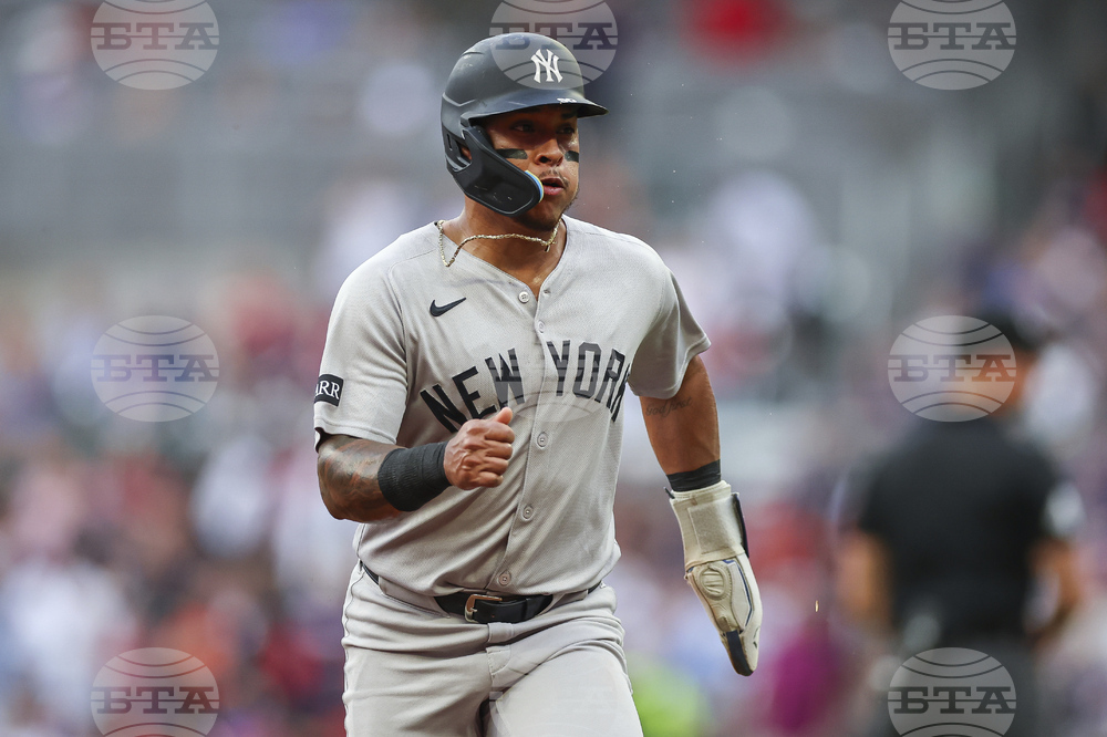 Yankees Braves Baseball