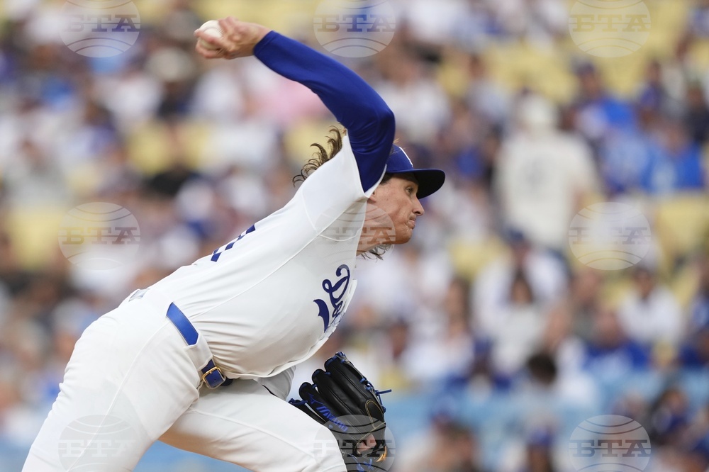 Brewers Dodgers Baseball