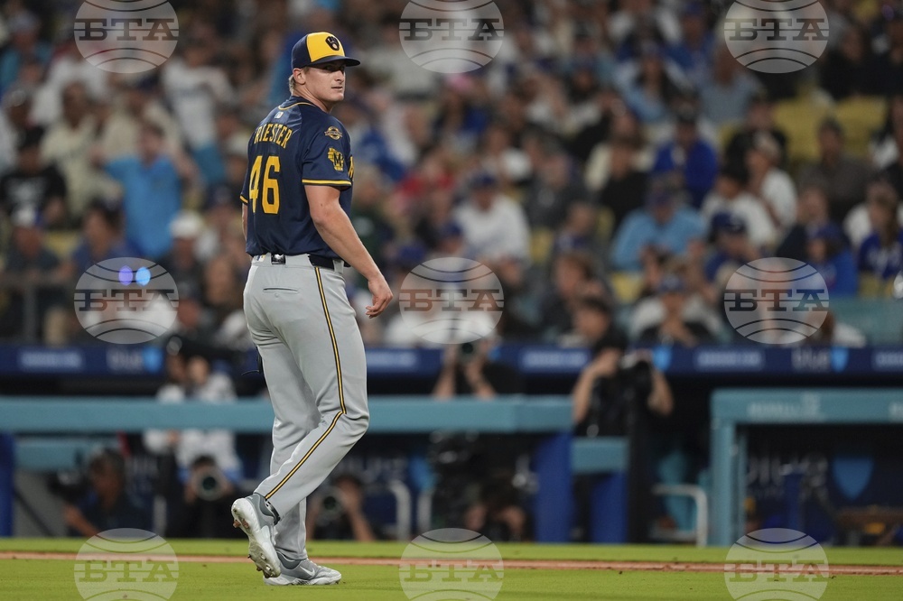 Brewers Dodgers Baseball