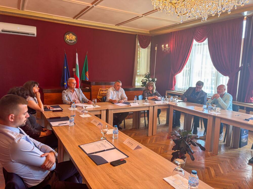 Кметът Стефан Радев участва в разширеното заседание на УС и работна среща на кметовете от РАО „Тракия“
