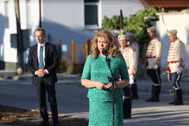 Вицепрезидентът: Левски ни завеща самочувствието на българи, които заедно с другите народи да водят световните дела