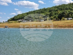 Монтана - язовир „Огоста“ - постройки и каравани