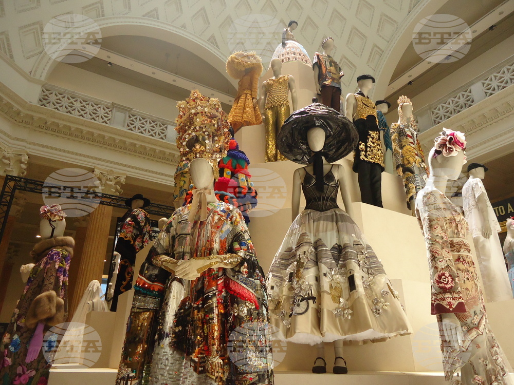 Италия - Рим - „Долче и Габана“ - мода - изложба