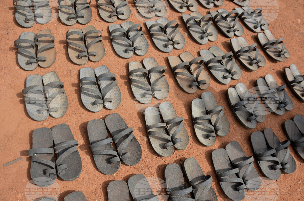 South Sudan Tire Shoemakers