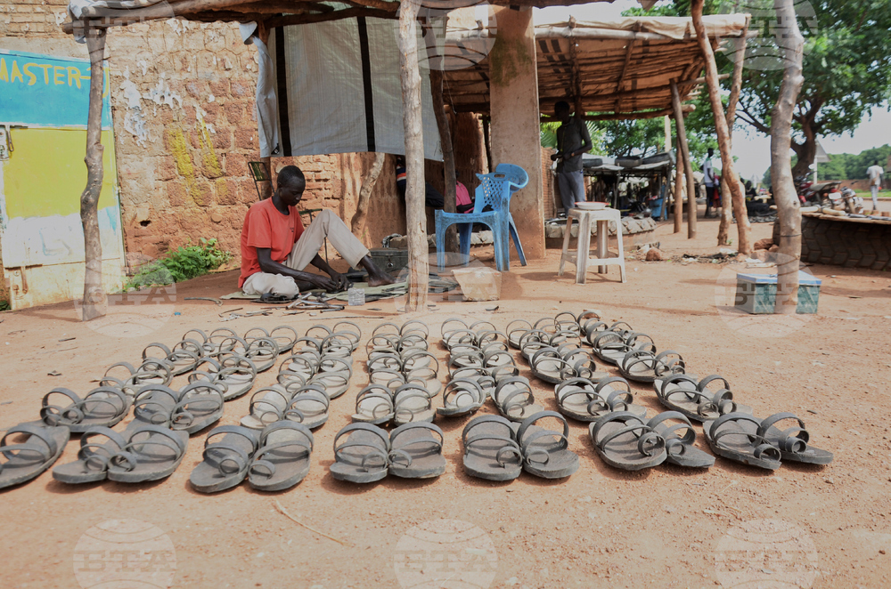 South Sudan Tire Shoemakers
