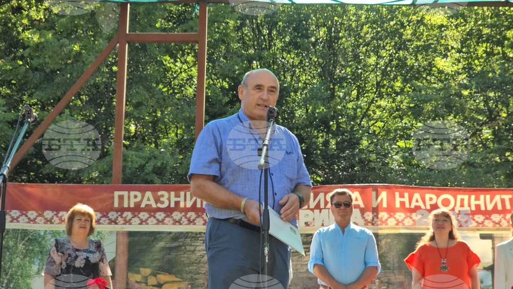 Село Рибарица - празник - народен обичай и автентична носия