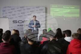 Летище София - ученици - инициатива