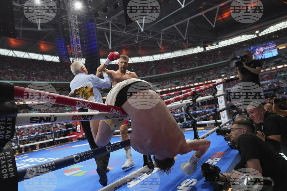 APTOPIX Britain Usyk Dubois Boxing