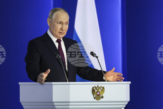 Русия се намира в труден момент, в период на кардинални промени в цял свят, заяви Путин в годишната си реч пред парламента