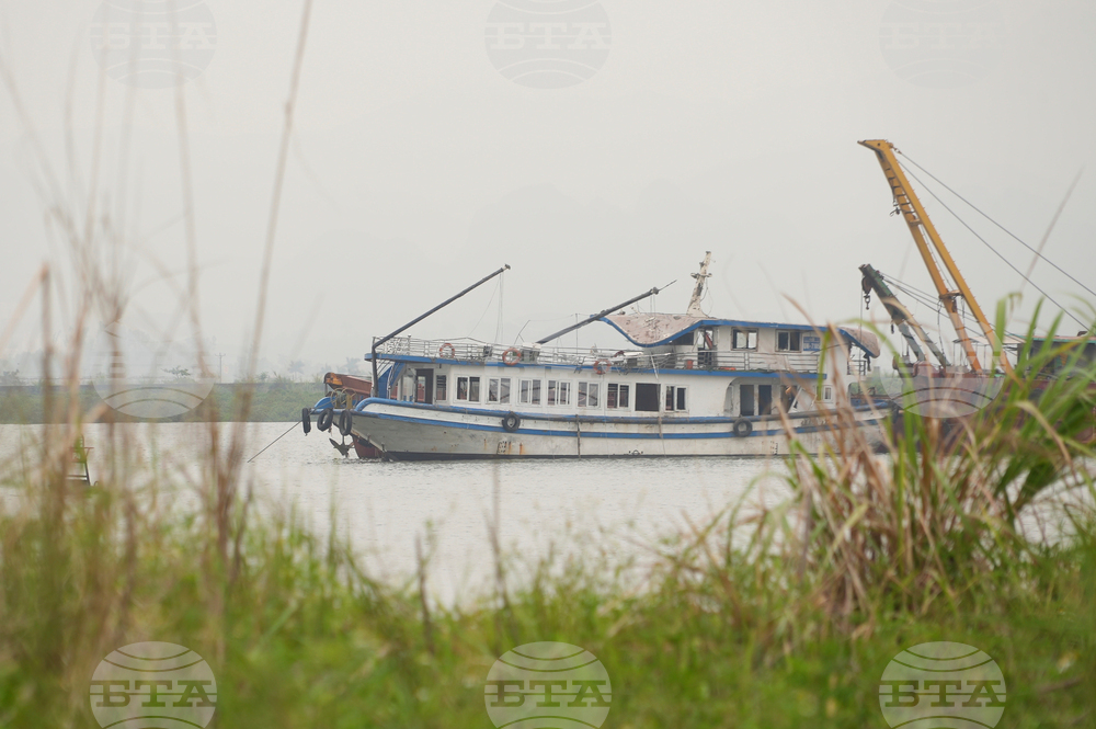 Vietnam Boat Capsizing