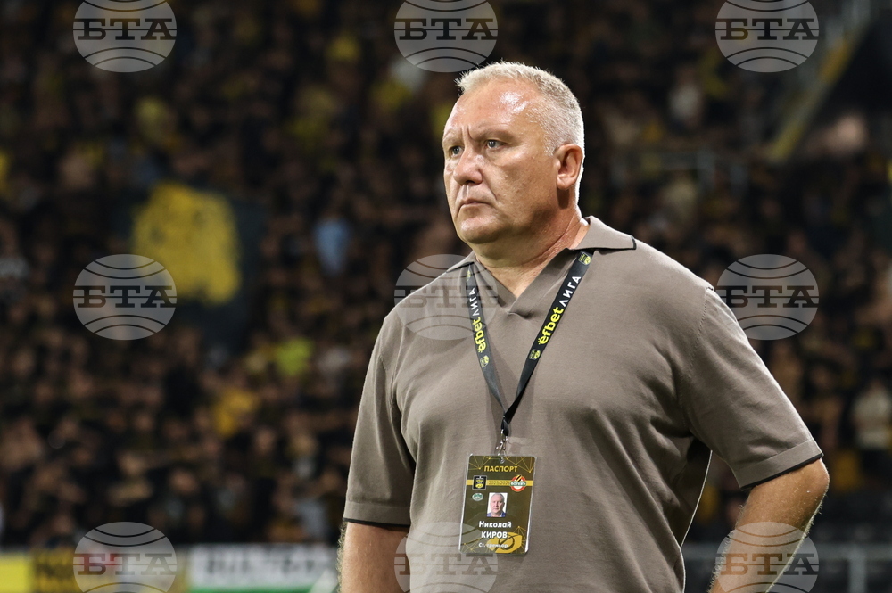 "Твърде леко се вадят картони", разочарован бе наставникът на Ботев (Пловдив) Николай Киров след загубата от Арда (Кърджали)