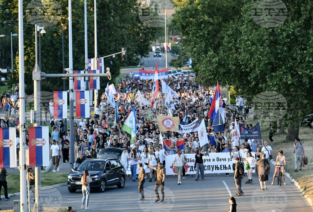 Сърбия - протестиращи - мост "Газела" - блокада